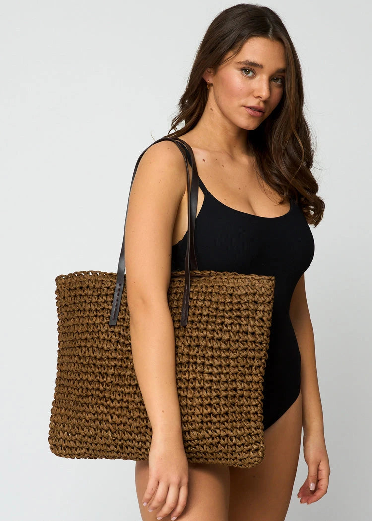 תיק אריגת קש עם רוכסן חום - לויטקס Levitex