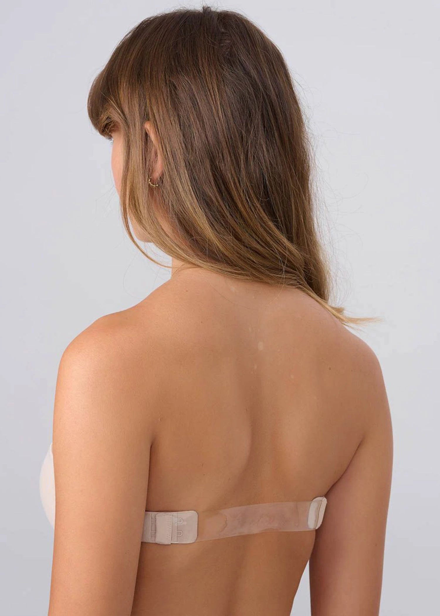 חזיית סטרפלס מרופדת עם ברזלים וגב סיליקון שקוף בז' - לויטקס Levitex