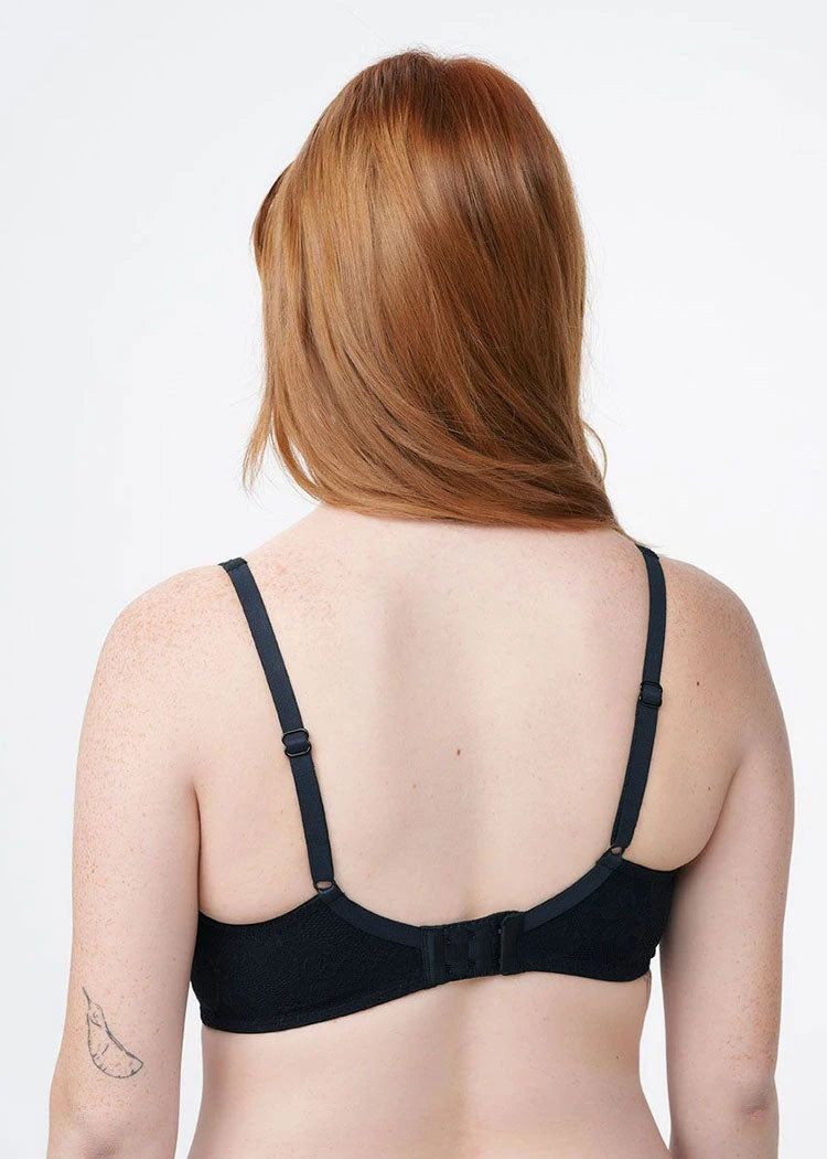 חזייה ללא ריפוד עם ברזלים מבד תחרה אלסטית במיוחד שחור Femina