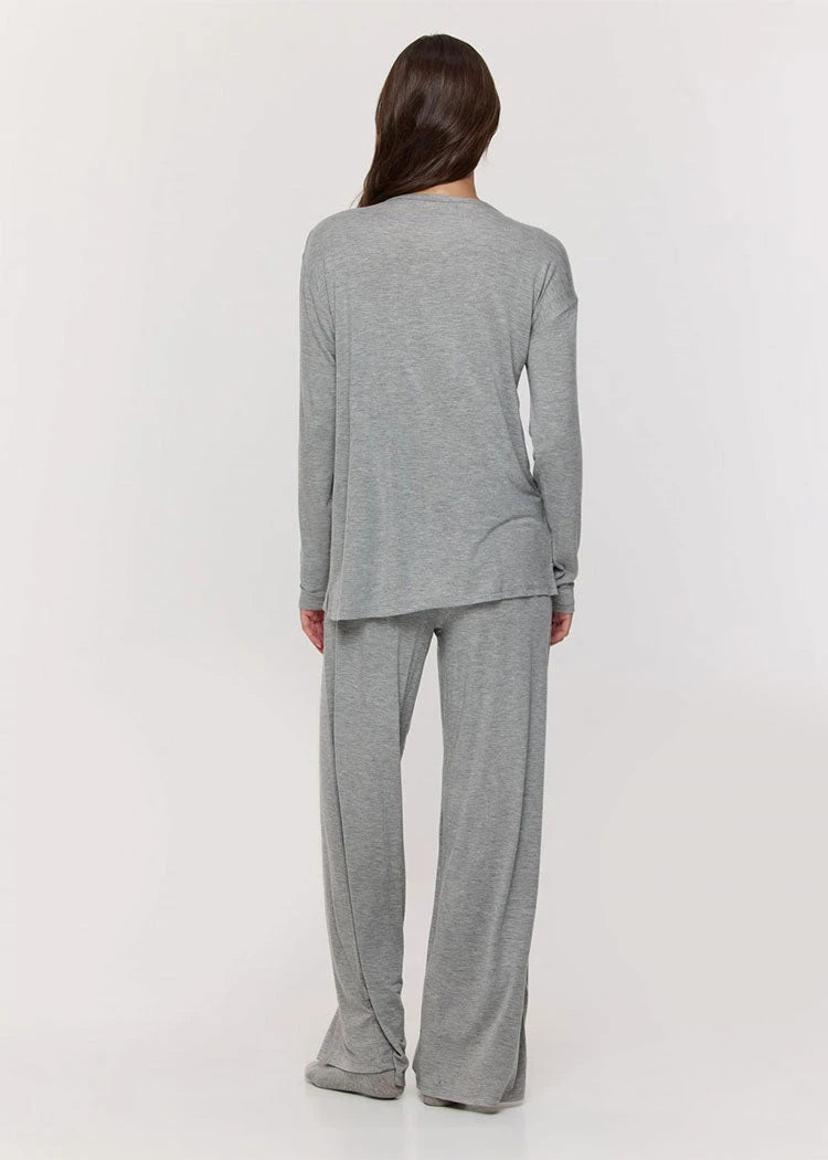 סט פיג’מה מודל ריילי אפור בהיר אינטימה