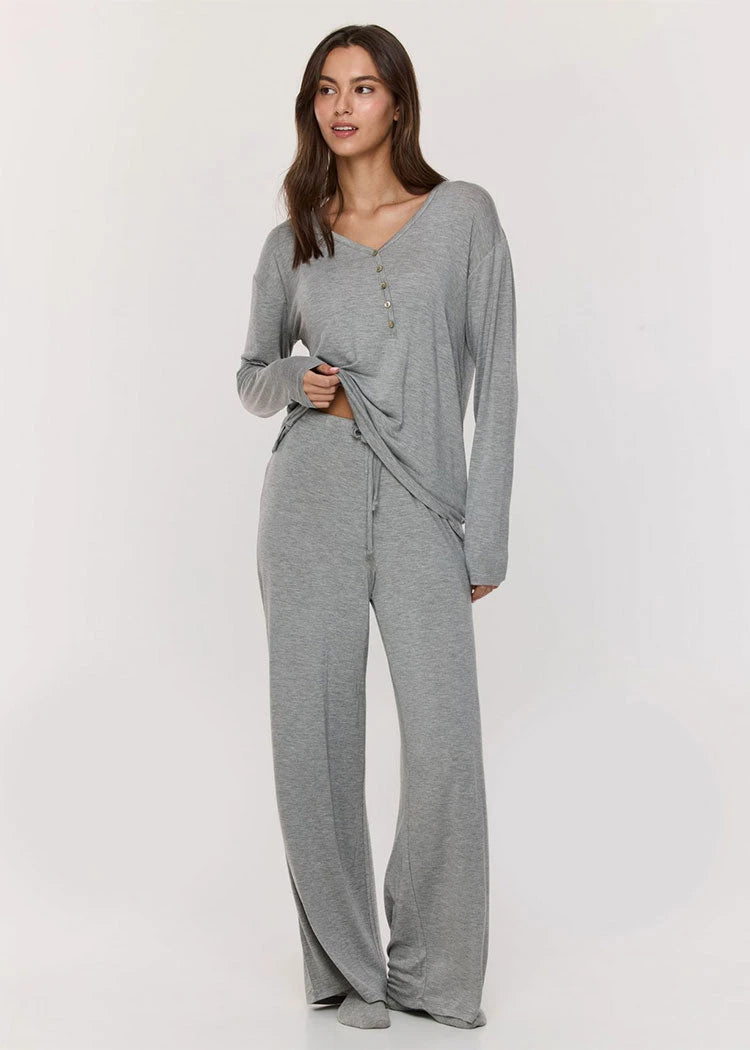 סט פיג’מה מודל ריילי אפור בהיר אינטימה