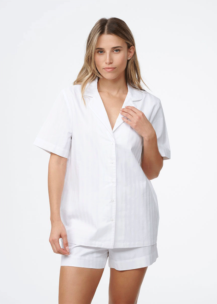 סט פיגמה פסים אריג כותנה 2 חלקים חולצה מכופתרת ומכנסון שמנת Femina