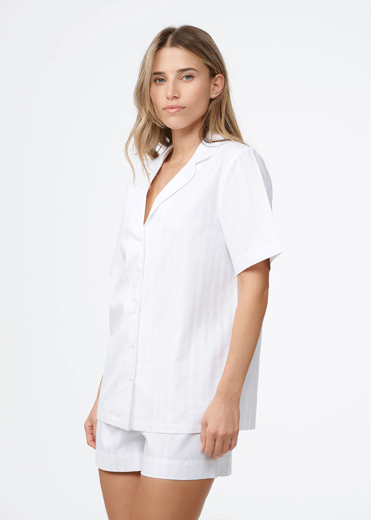 סט פיגמה פסים אריג כותנה 2 חלקים חולצה מכופתרת ומכנסון שמנת Femina