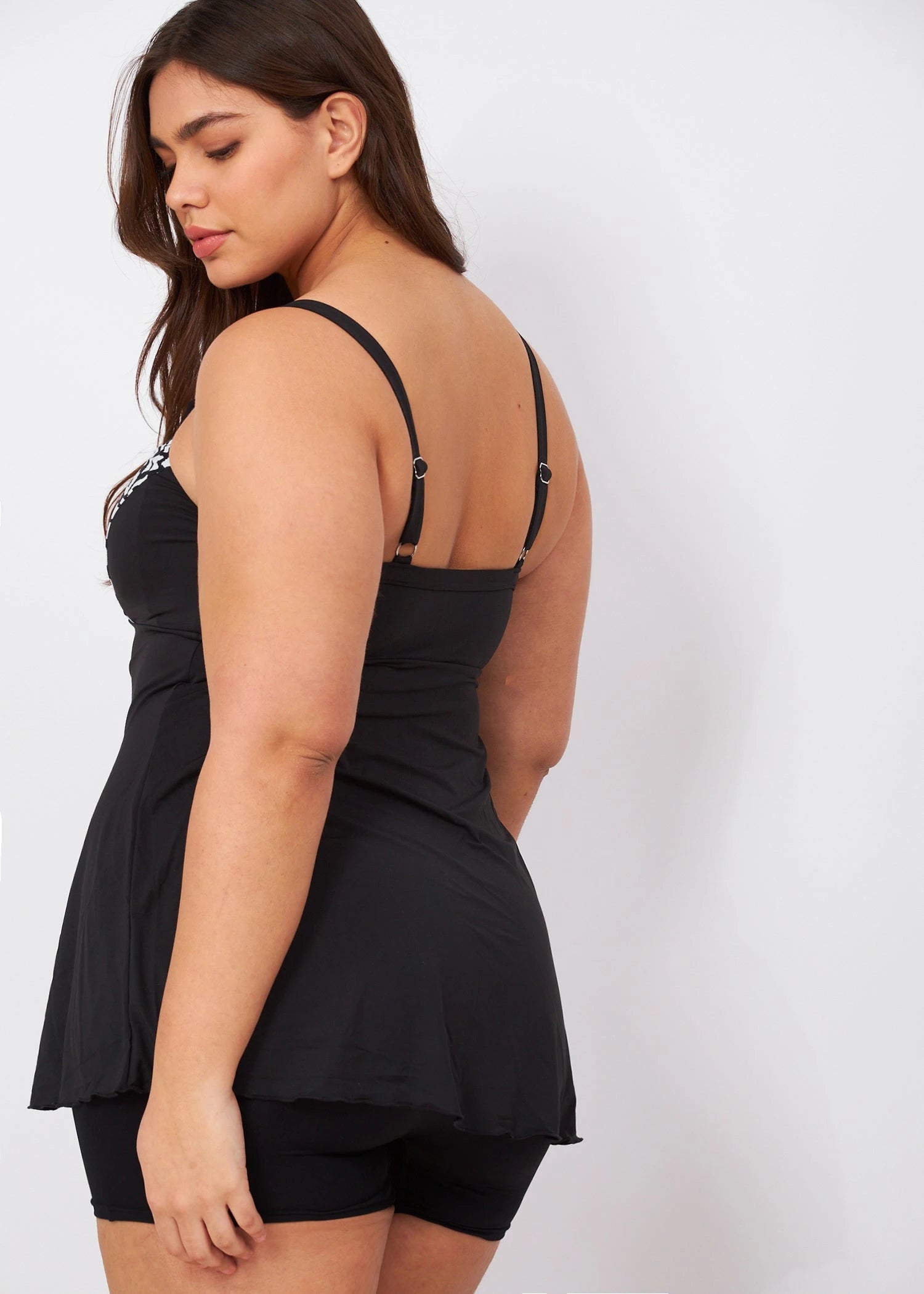 בגד ים שמלה מחטב שחור הדפס מנומר לבן עם מכנסון - לויטקס Levitex