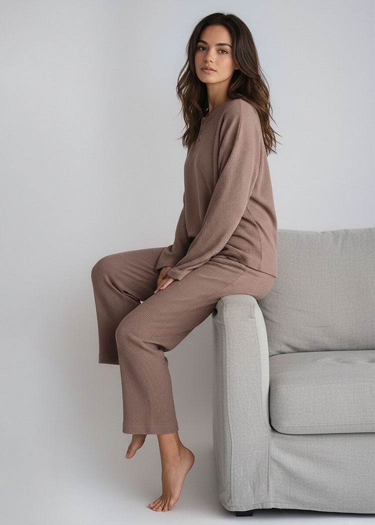 חליפת פנאי ופל ניקי חום אופק חול ים