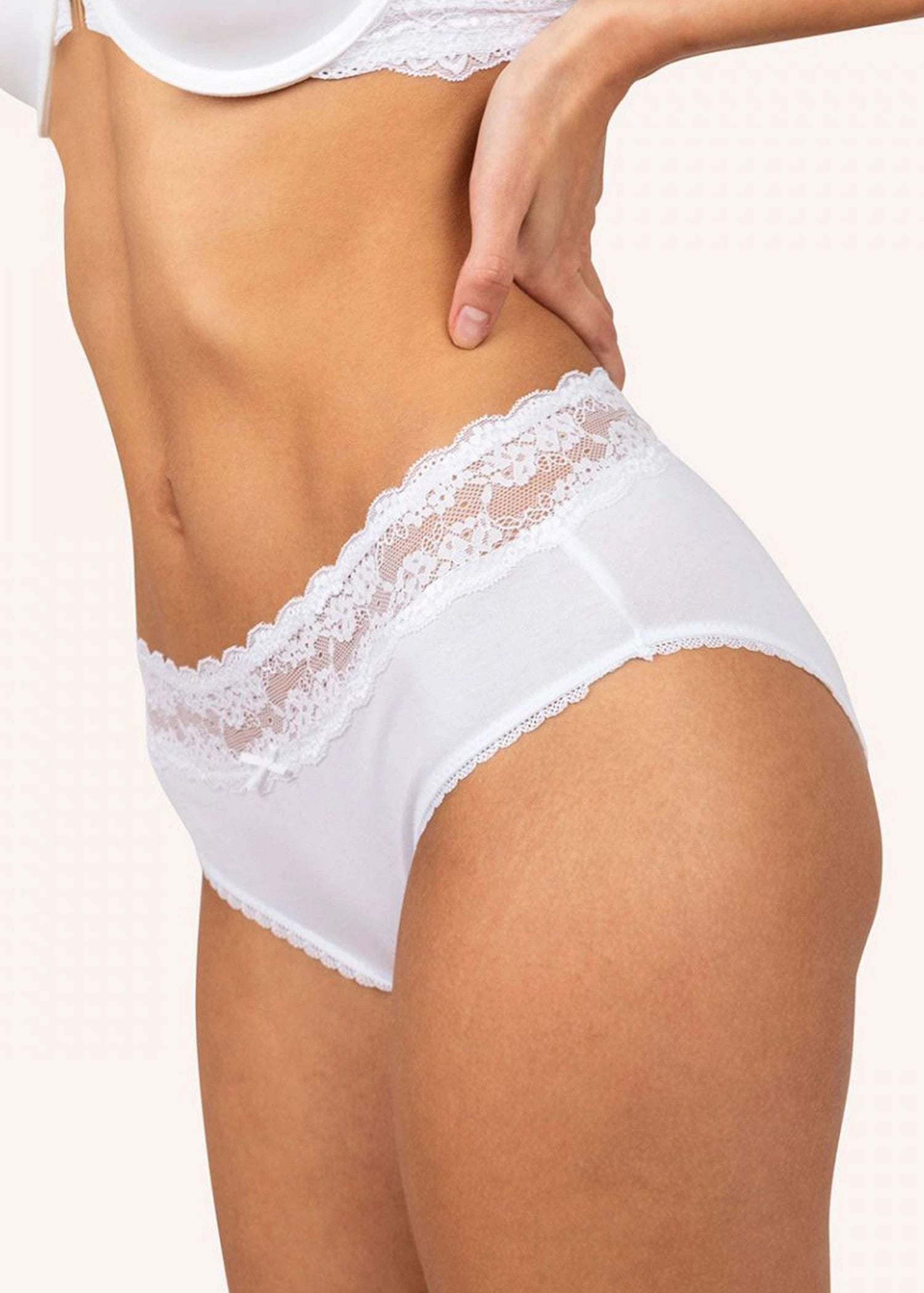 תחתוני כותנה לנשים מידי לבן פמינה - לויטקס Levitex