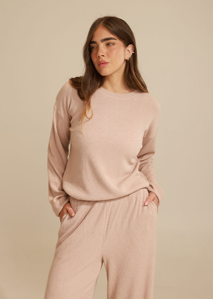 סט ריב מוברש של חולצת בלוזון ומכנס ישר FADED PINK