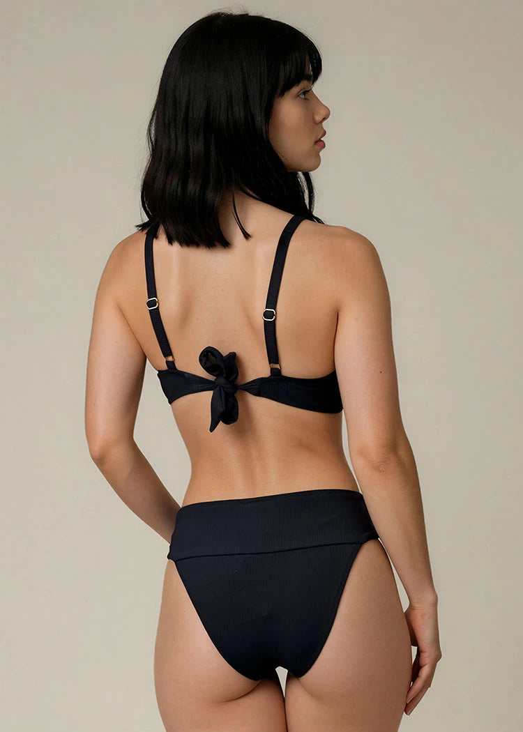 טופ ביקיני שרוכים קשירה שחור Levitex